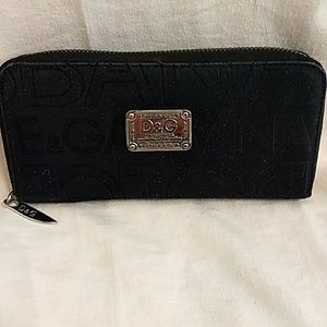 Dolce and gabbana wallet